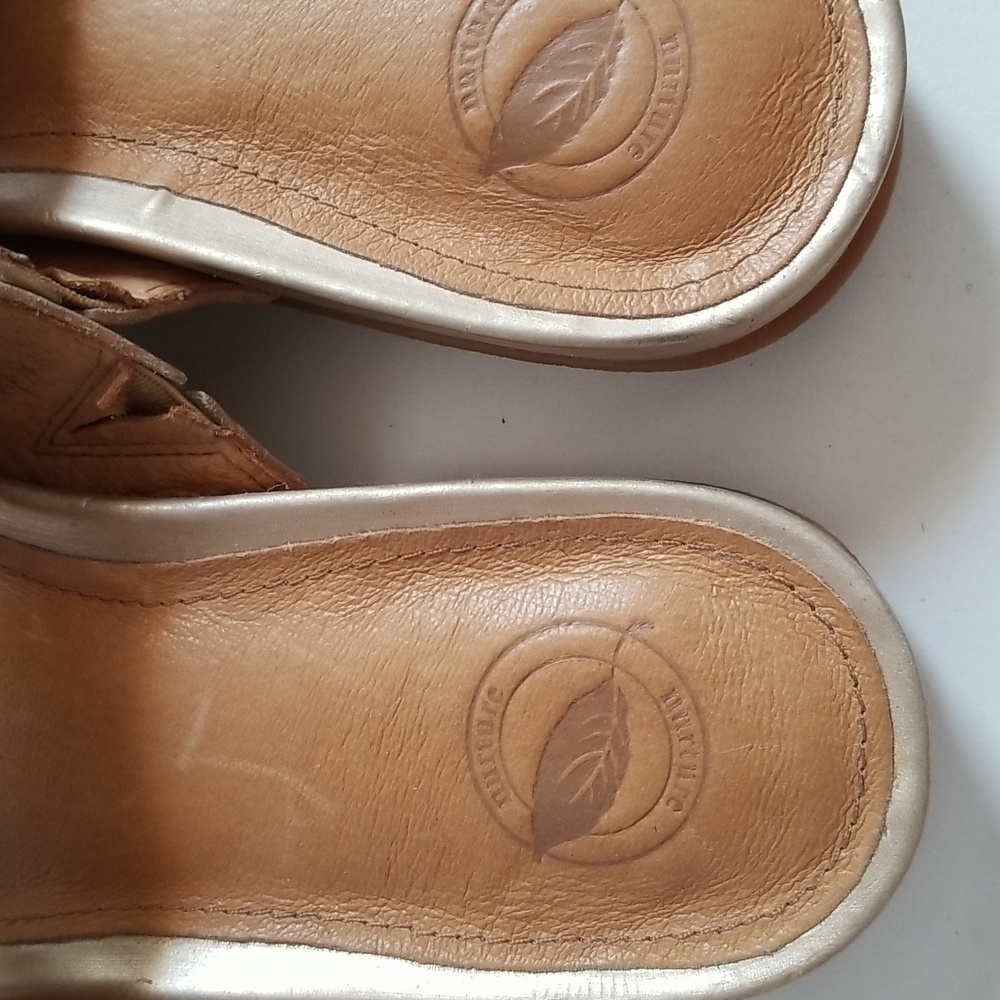 Sandals - Picture 3 of 3
